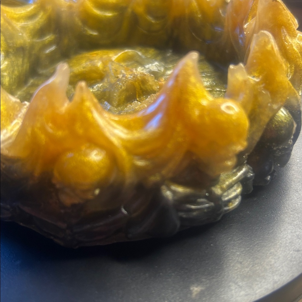 Skull Ashtray  | Handmade Resin - Picture 8 of 8